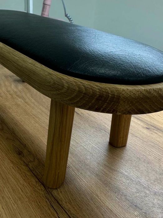 Продам новую подставку для маникюра из натурального дерева