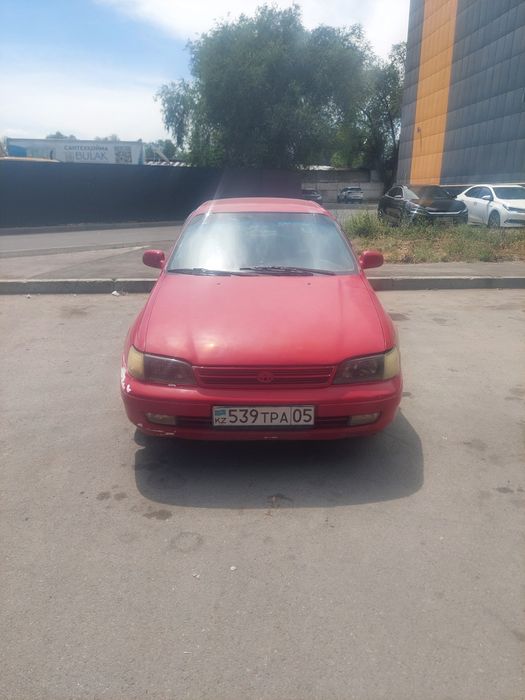 Тайота карина е 2.0 1994