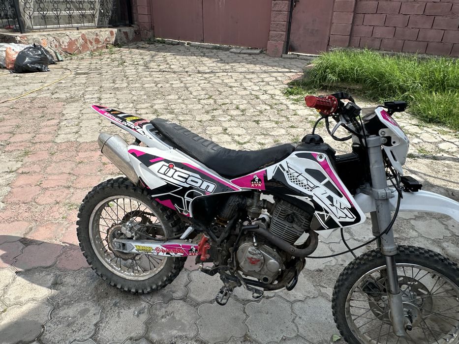 Продам эндуро 06 250куб