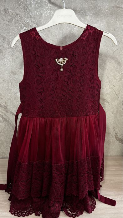 Платье нарядное на мероприятие