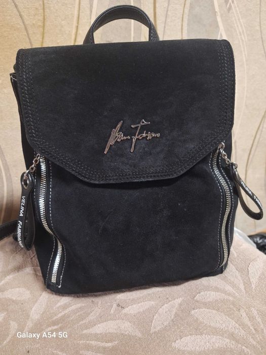 Дамска раница естествен велур и кожа