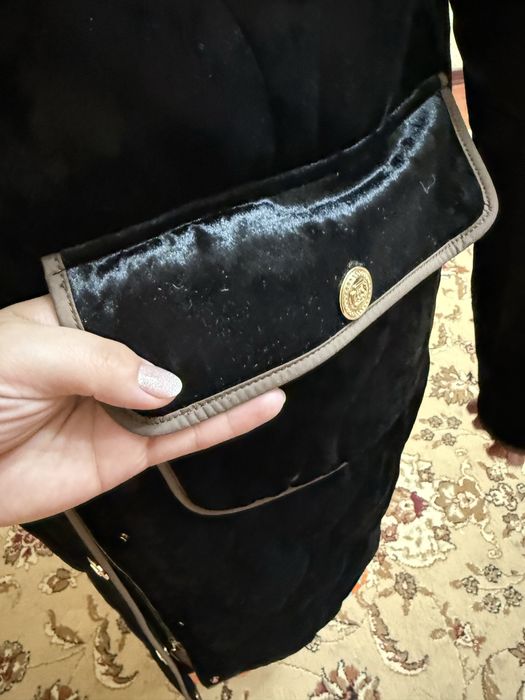 Сроочно продам верхную одежду