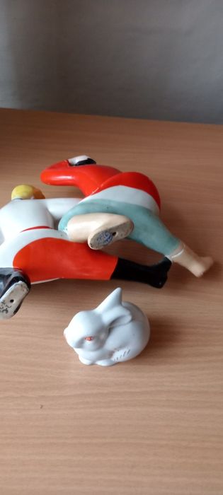 Форфоровые статуэтки