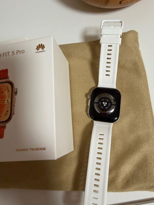 Ceas Huawei watch  Fit 5 Pro