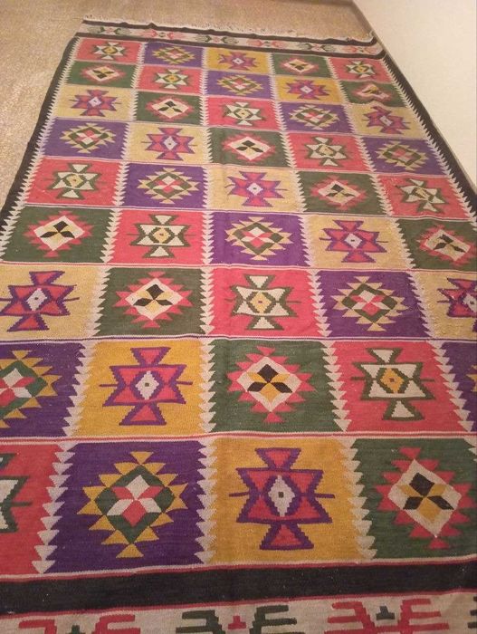 Продается палас б/ у.