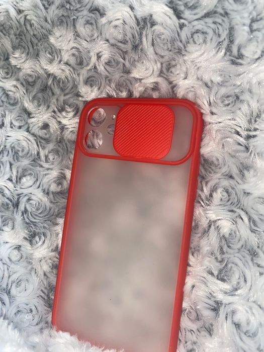 Калъфи за iPhone 11
