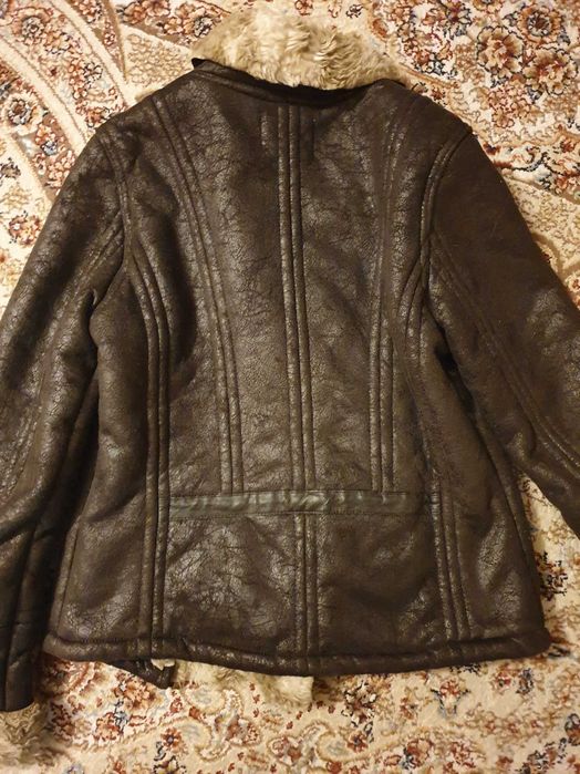 Дублёнка женская Bershka