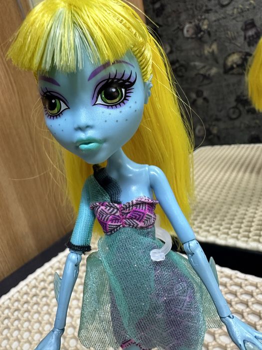 Продам  кукол монстр хай!