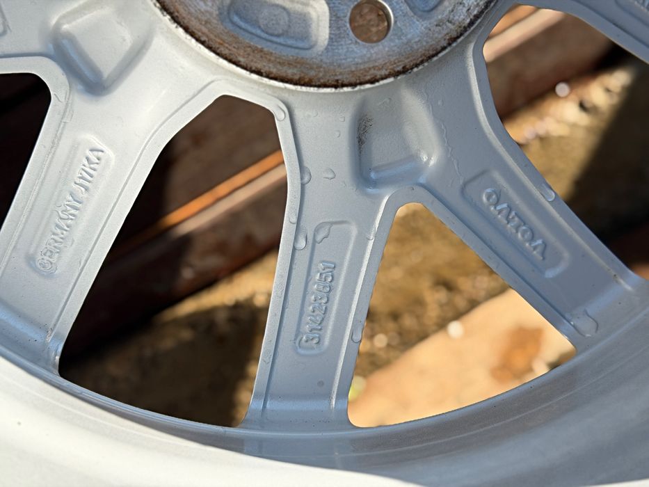 Jante OE Volvo XC60 XC90 235/60/18 Iarnă Dot 2021 Pirelli