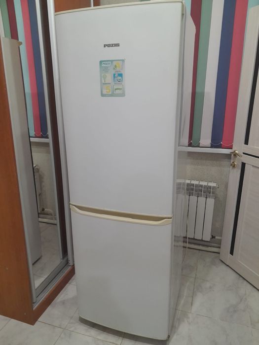 холодильник ПРОДАМ ХОРОШИЙ