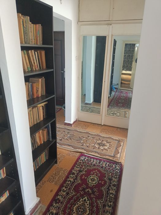 Închiriez apartament cu trei camere în Turda