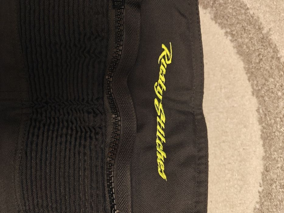 Vand geaca si pantaloni moto