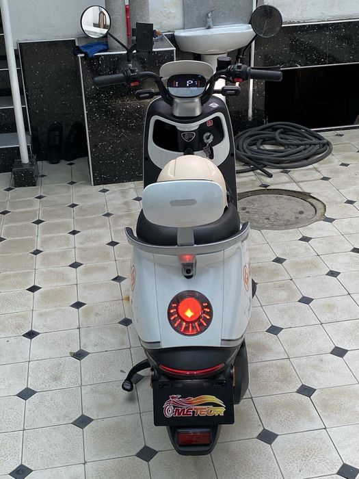 Elektr skuter sotiladi srochna