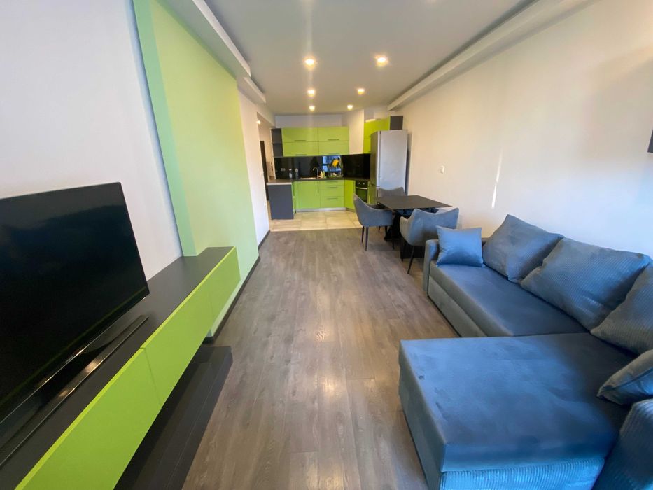 Двустаен апартамент под наем в ж.к. Младост 4