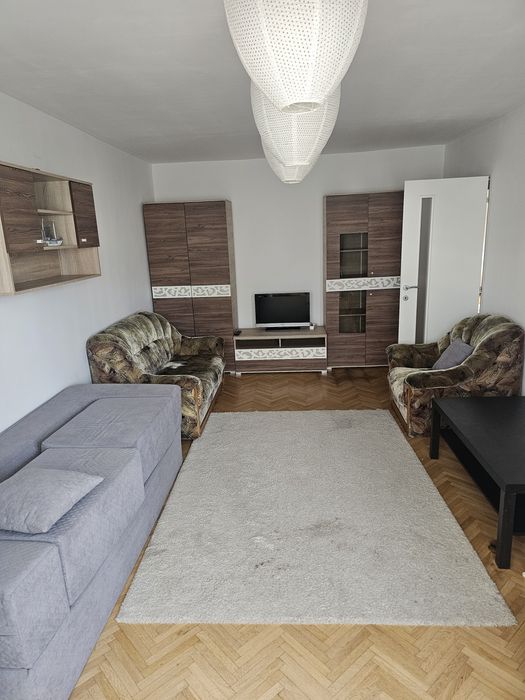 Inchiriere apartament 4 camere
