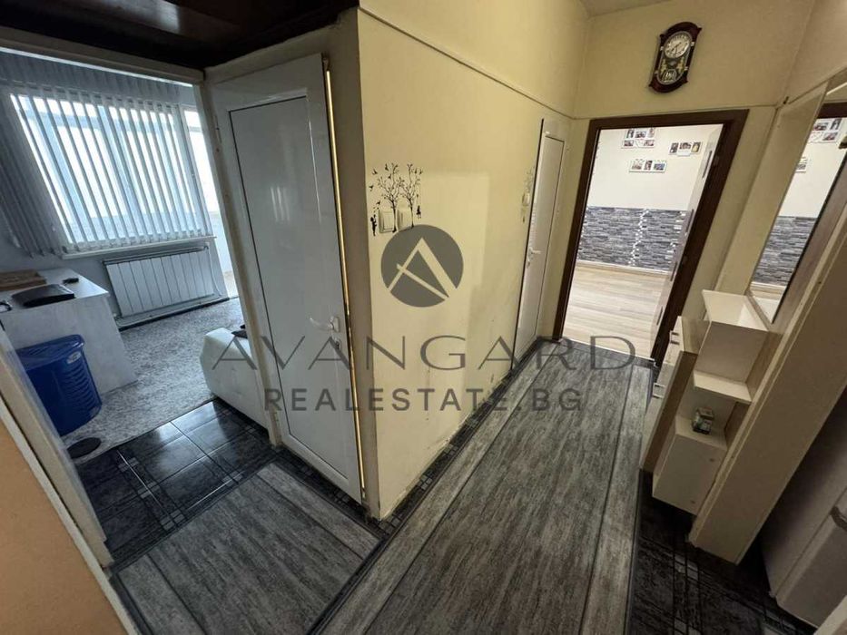 оф.25607 Тристаен обзаведен/ Изгрев