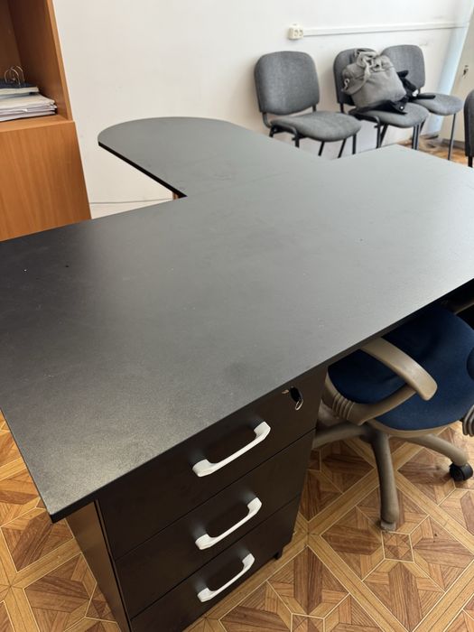 Продам стол с приставкой