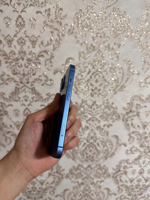 Продам iPhone 13 айфон 13