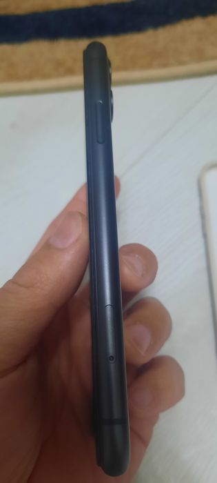 Срочно IPHONE 11 память 128гб