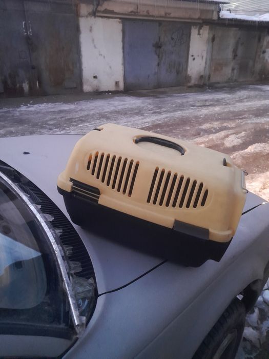 Продам переноску для кошек