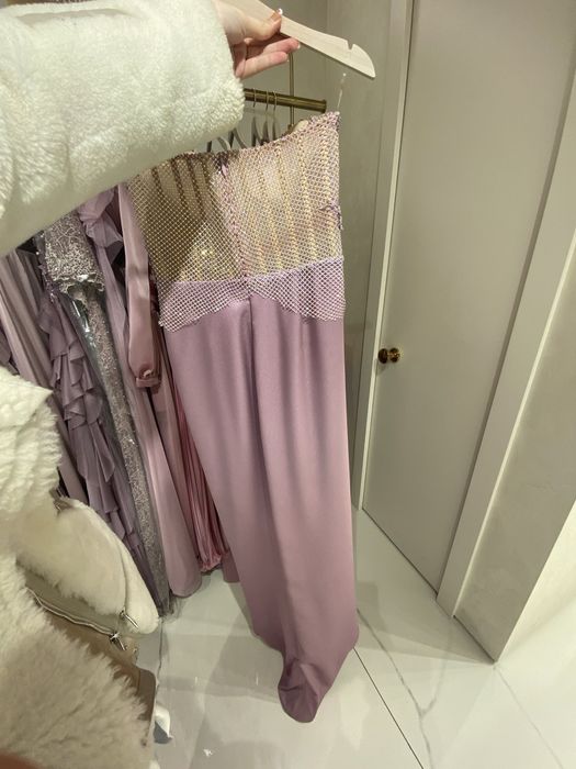 Рокля за официални поводи