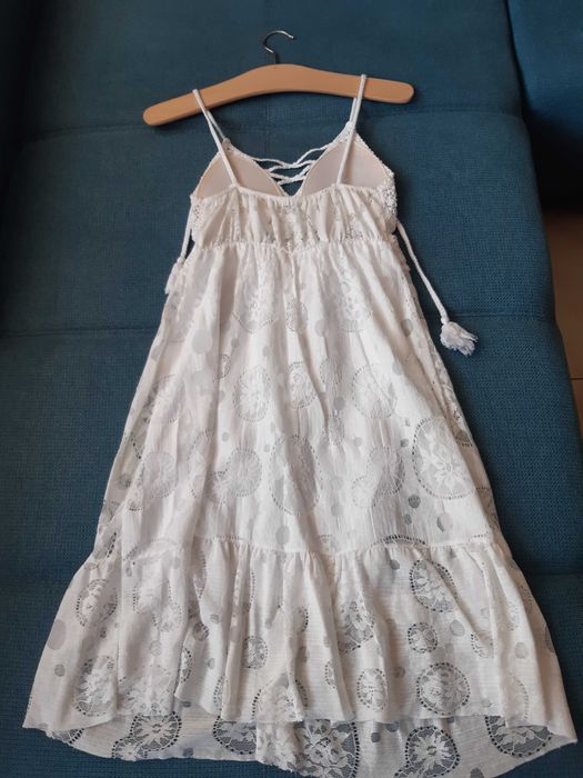 Бяла лятна рокля