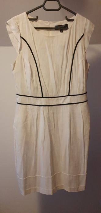 Rochie alba in, nr 42