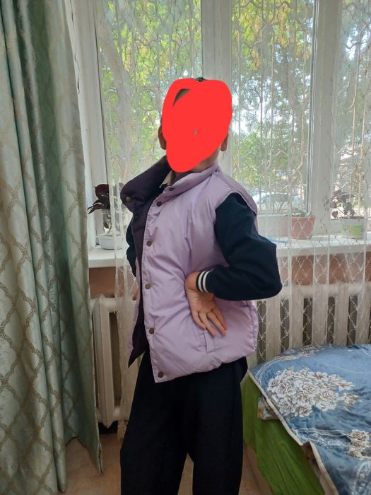 Безрукавка для девочки