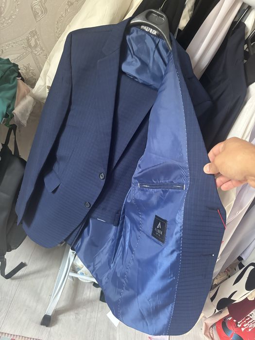 Костюм сатылады