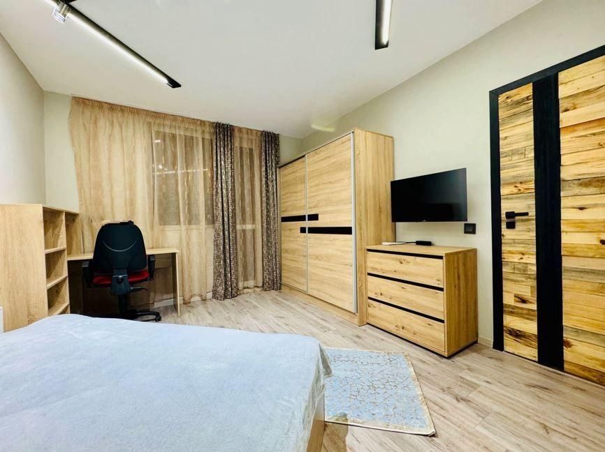 Дава се под наем Двустаен апартамент в Варна, Бриз - 69 кв.м за 648.21 € - Снимка #3