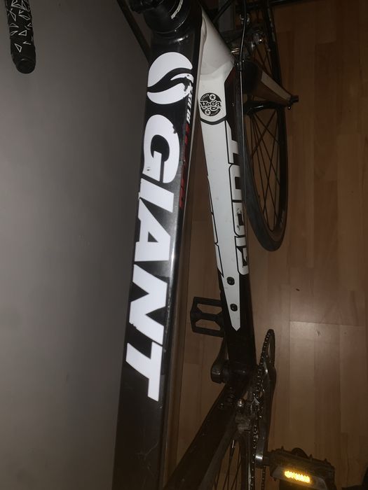 2016 Giant Defy Aluminium бегач