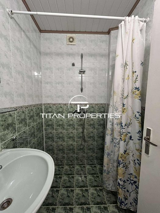 Дава се под наем Тристаен апартамент в Варна, Център - 100 кв.м за 664 € - Снимка #9