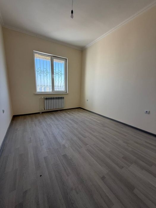 3 хона 72 квадратли уй сотилади