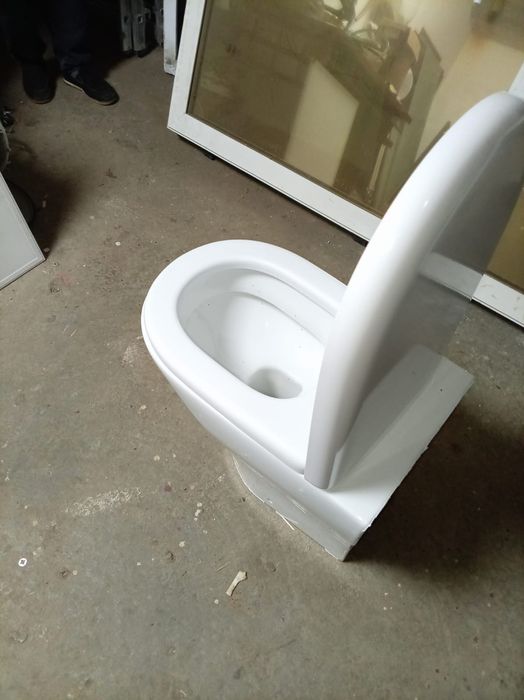 Унитаз б/у в отличном состоянии