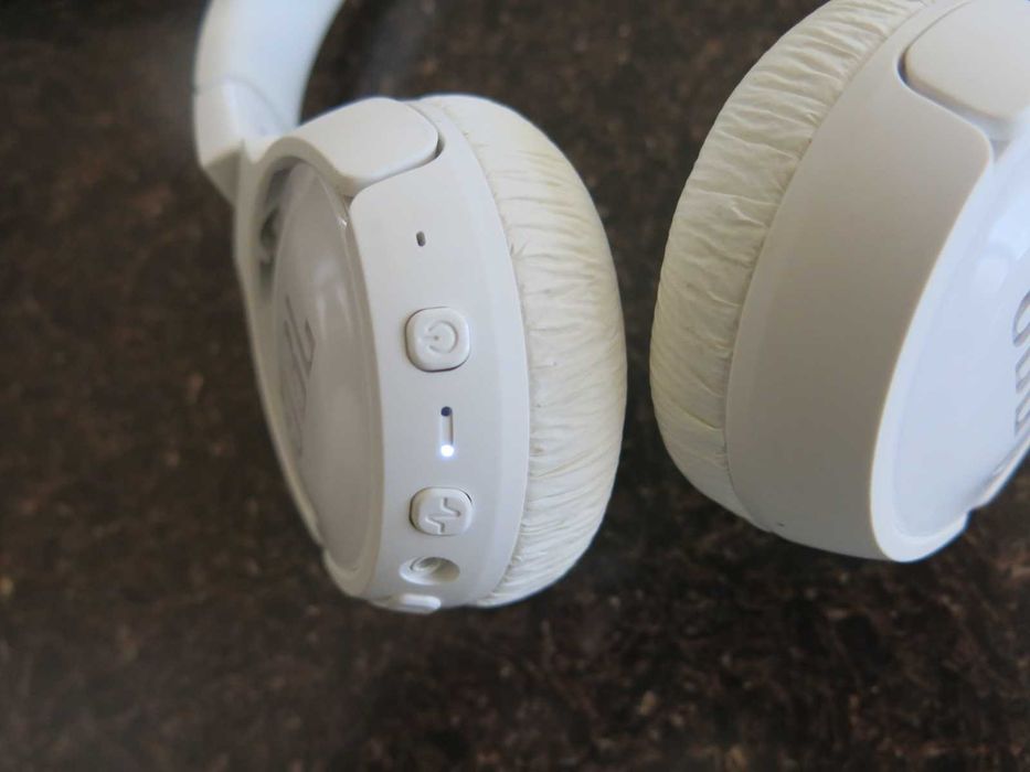 Безжични Bluetooth слушалки JBL TUNE600BTNC