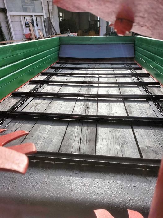 Mig remorca de imprastiat gunoi 4 tone MULI