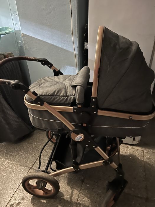 Продам коляску с ортопедическим матрасом