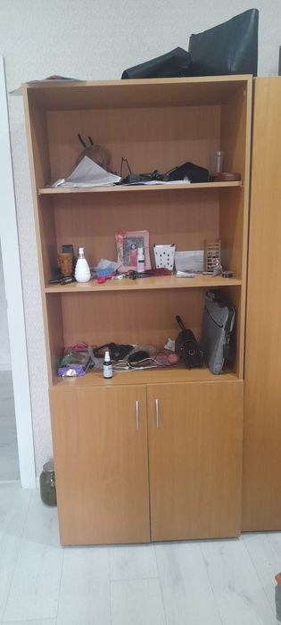 Два шкафа в хорошем состоянии