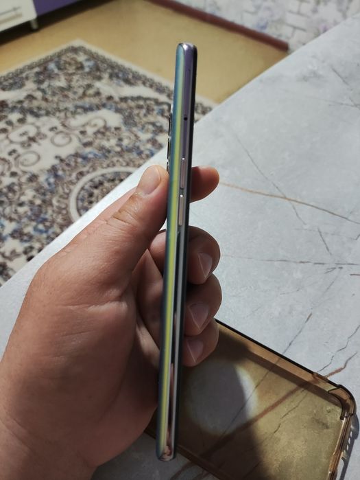 Продам смартфон OPPO RENO 5