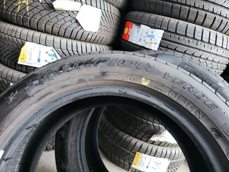 235/50/18 PIRELLI 4бр