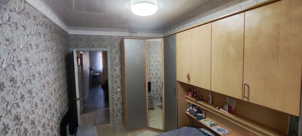 Продам 3 ком. на востоке 1