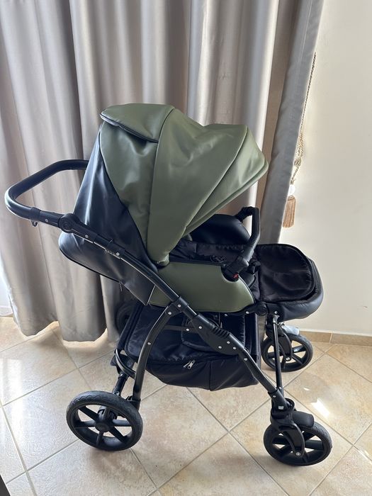 Количка за бебе.