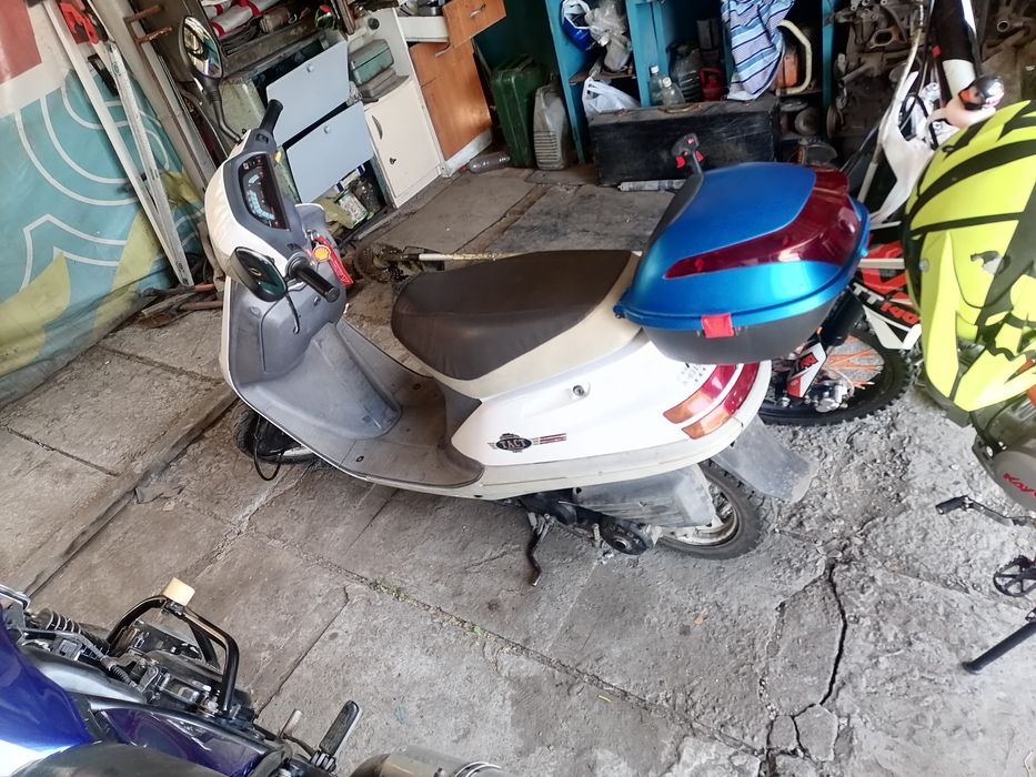 Продам скутер хонда такт 24