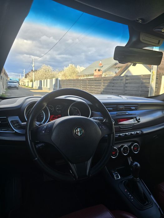 ALFA ROMEO Giulietta 2011 — imagine 5