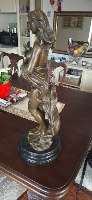 Бронзова статуетка