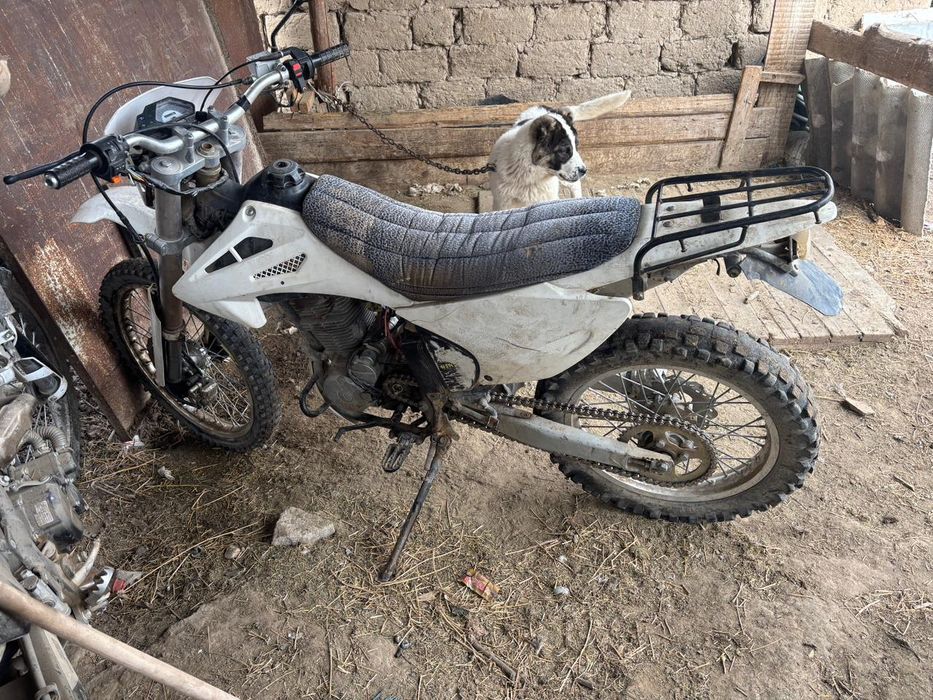 Мотоцикл 06 ендуро