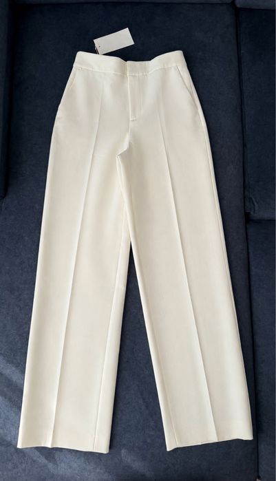Дамски костюми ZARA