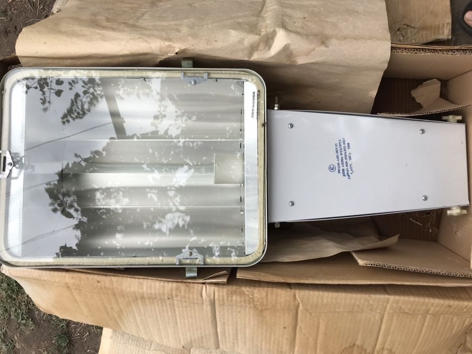 Продается фонарь для столб