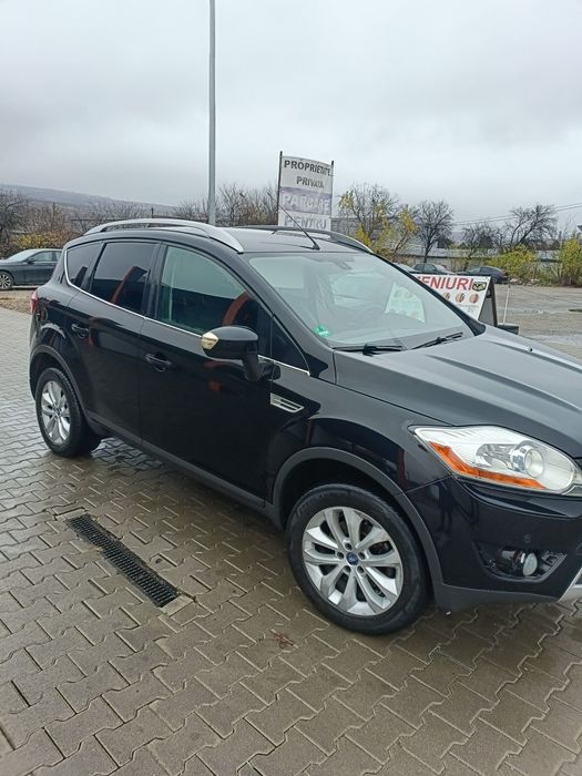 Vând Ford Kuga 2011