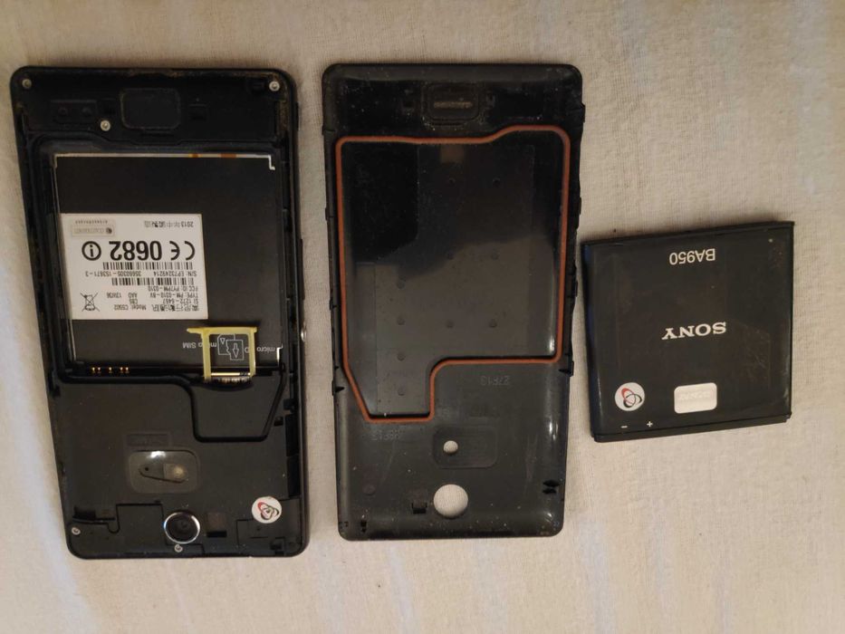 Sony Xperia ZR модел C5502